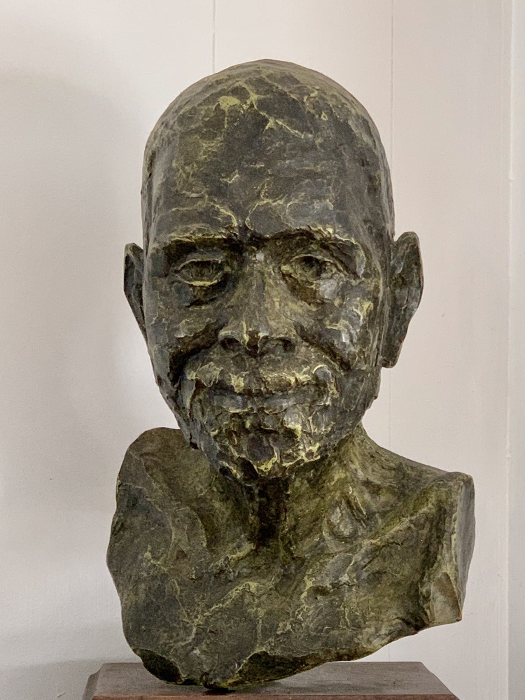 ramana bust