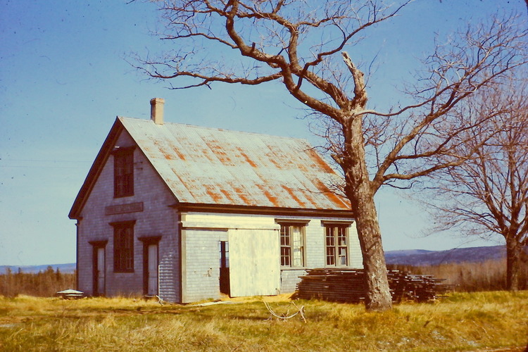 Former Clarence School building, 1967