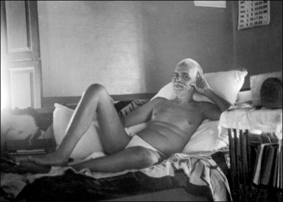 Bhagavan on the couch in the old hall